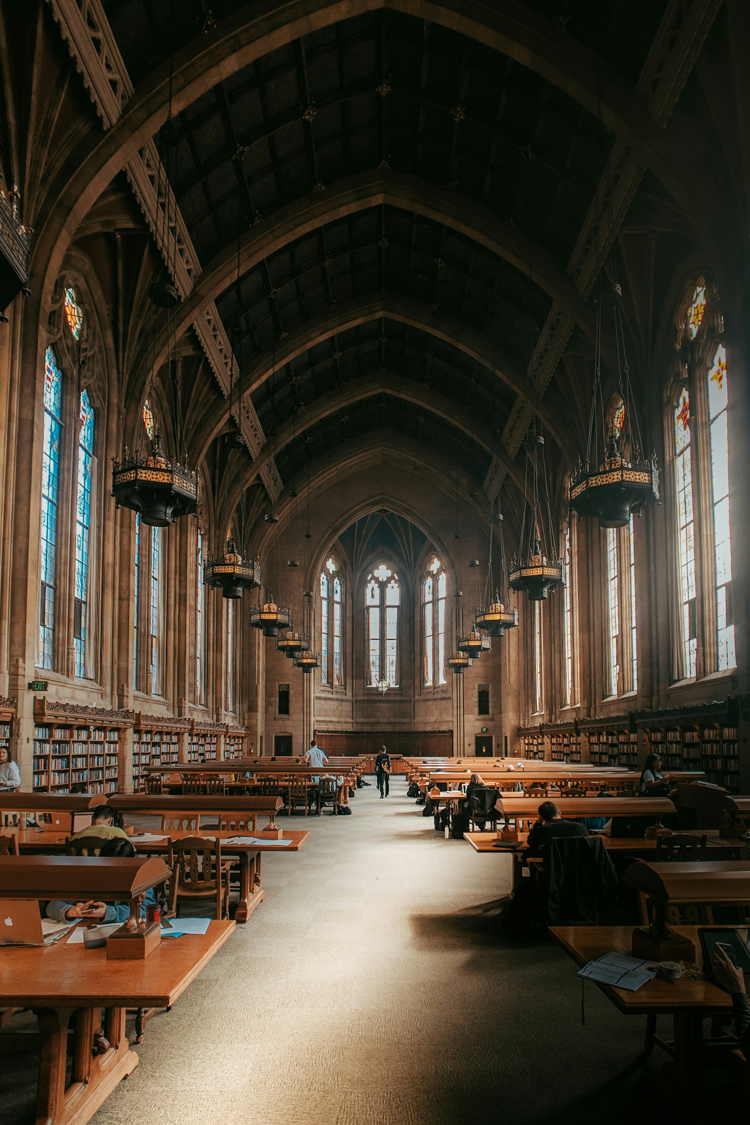 helen-ngoc-n-xBOa3VTGFyU-unsplash